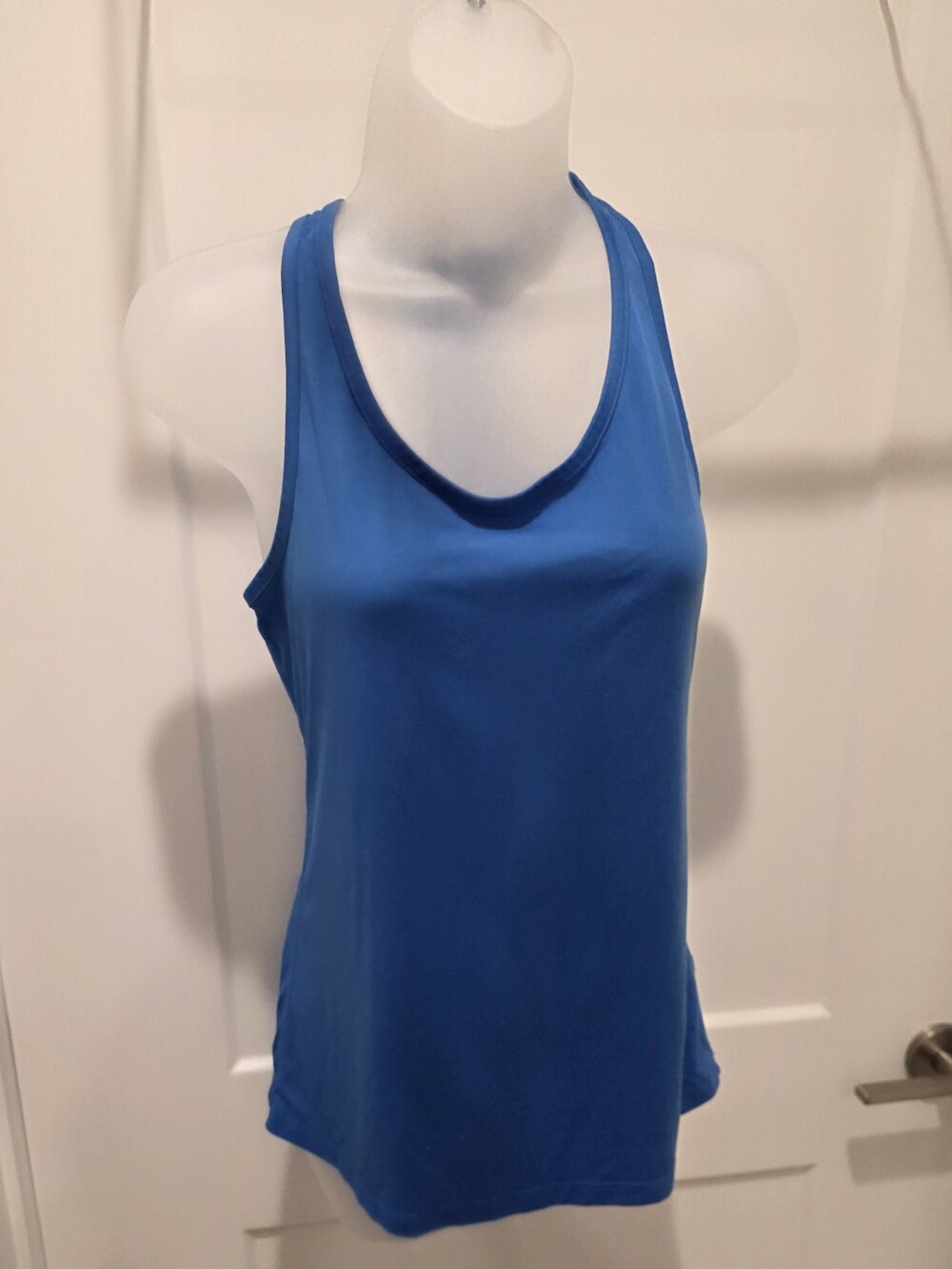 Nike Blue Scoop Neck Tank Top - Women Size Small